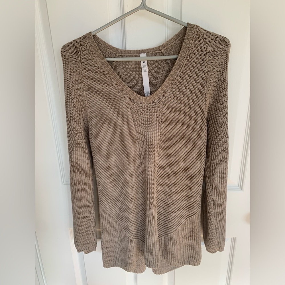 Lululemon knit Size 2